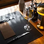 Lakebled House Bed & Breakfast