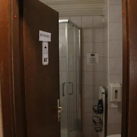 Hostel Back Budget