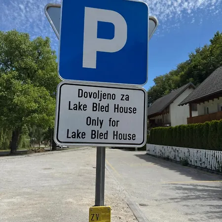 Bed & Breakfast Lakebled House Hostel Μπλεντ
