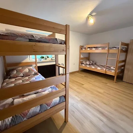 Bed & Breakfast Lakebled House