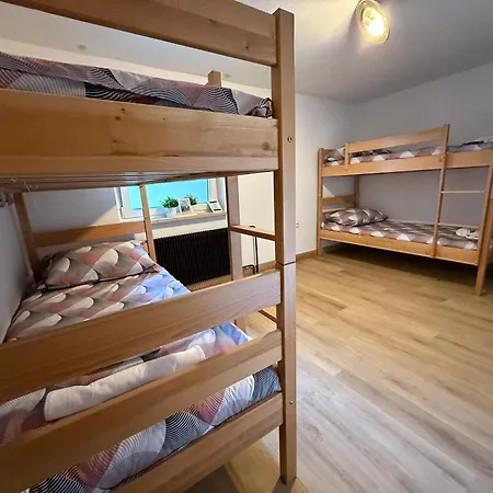 Bed & Breakfast Lakebled House