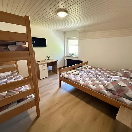 Bed & Breakfast Lakebled House Hostel Μπλεντ