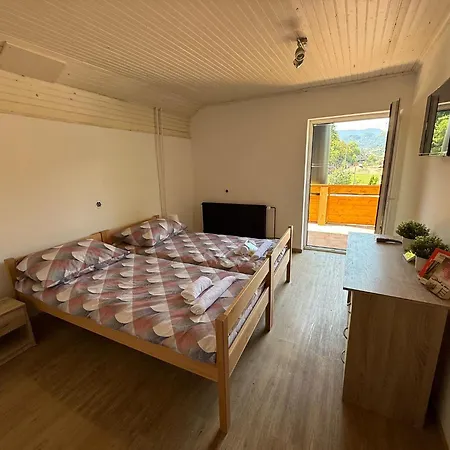 Bed & Breakfast Lakebled House Hostel