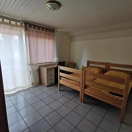Bed and breakfast Lakebled House