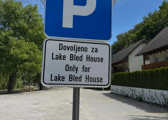 Lakebled House לינה וארוחת בוקר בלד
