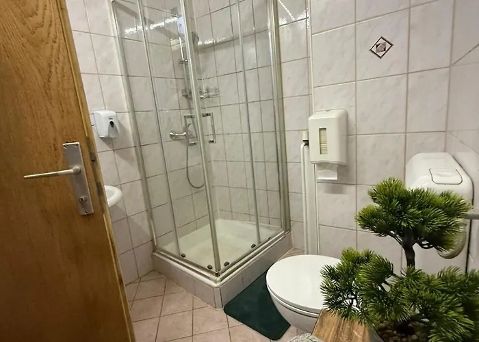 Lakebled House Bed & Breakfast