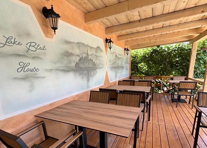 Bed & Breakfast Lakebled House *